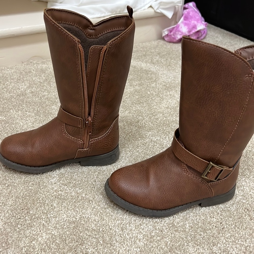 Girls size 9 brown boots